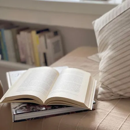 Apartment Wiki's Place